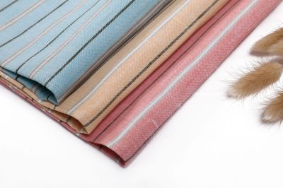 01-4770-100-Linen-Yarn-Dyed.webp