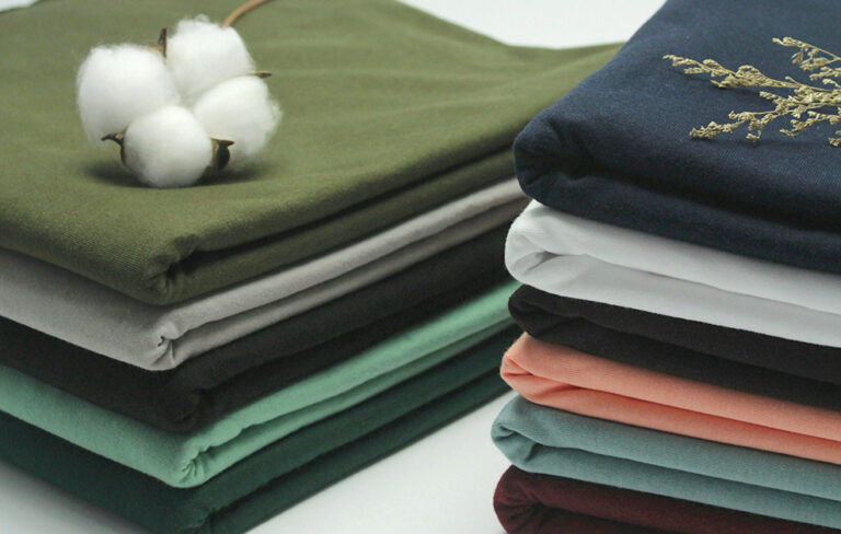 STRETCH KNITS